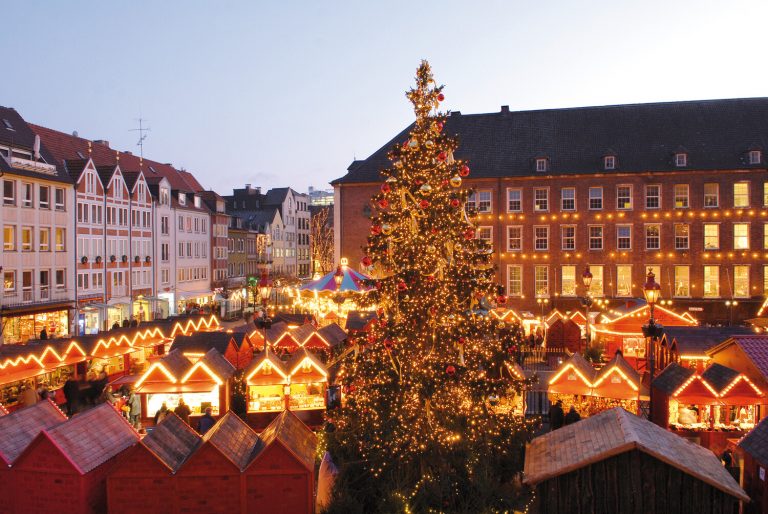 Met acht kerstmarkten dompelt Düsseldorf bezoeker zich weer onder in een sfeervolle kerstbeleving